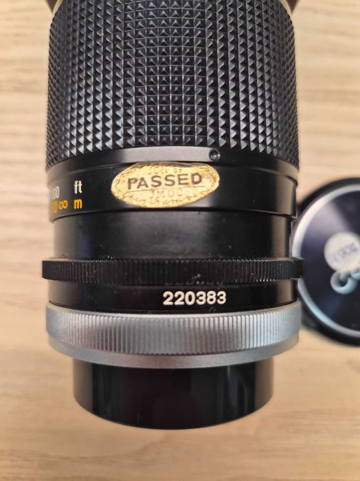 Objetiva Canon FD 135mm f/3.5 vintage com estojo