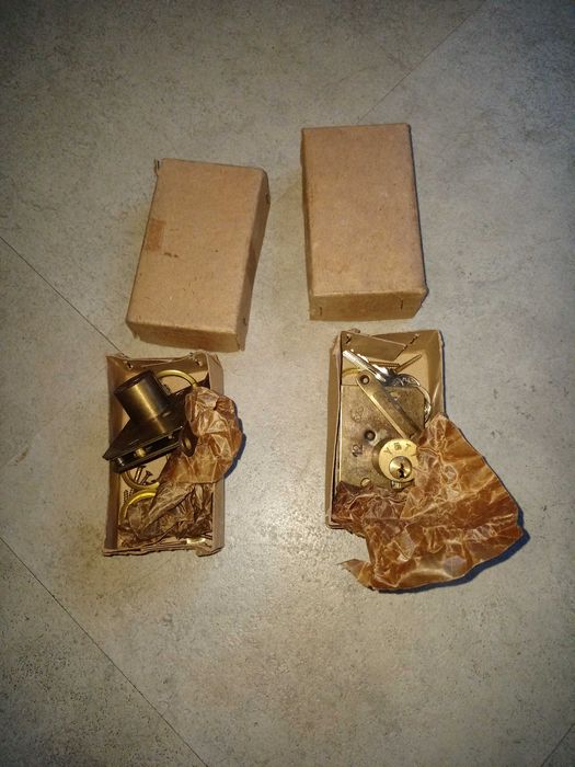 Stare zamki do szafy