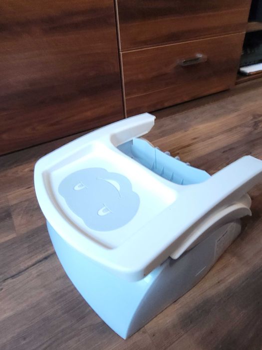 Krzesełko do karmienia dla dziecka