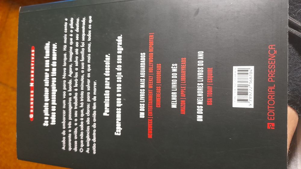 Livro  Falling em Queda