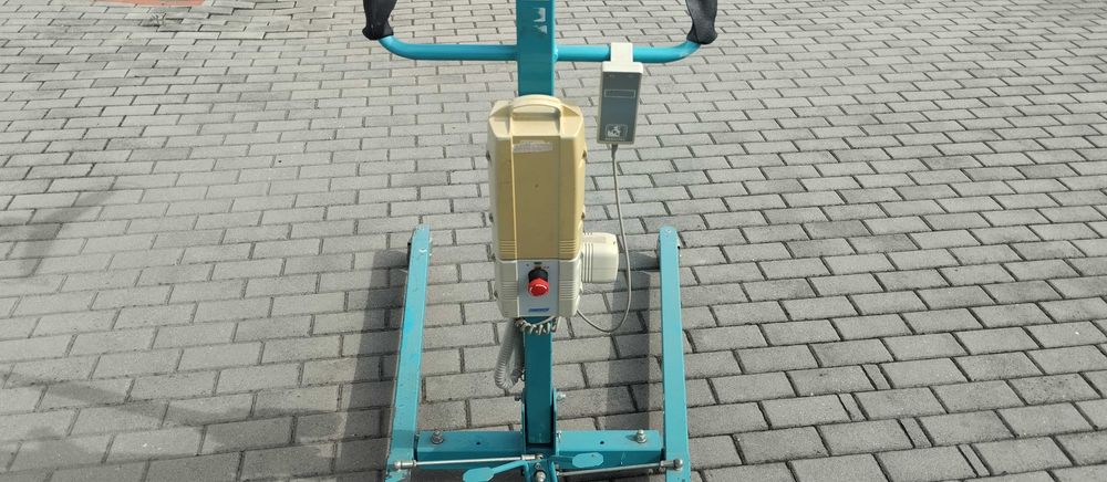 Podnośnik dla niepełnosprawnych.