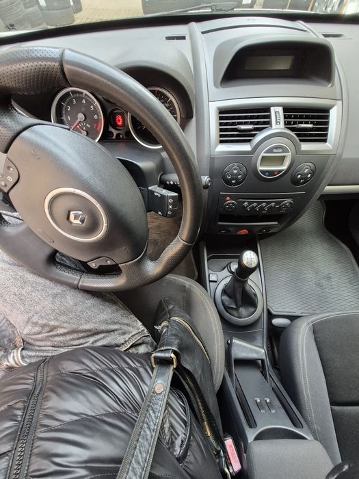 Оренда/Аренда  авто Рено Меган  1.6 газ/бензин