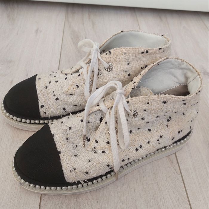 Chanel trampki tweed pearls 39