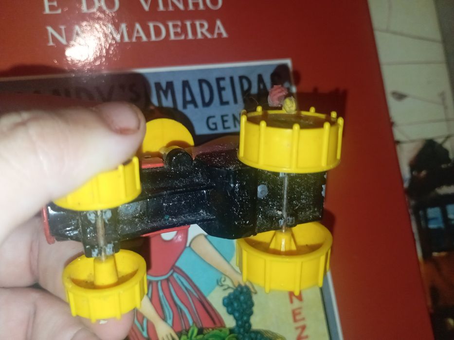 Brinquedo marretas carrinho