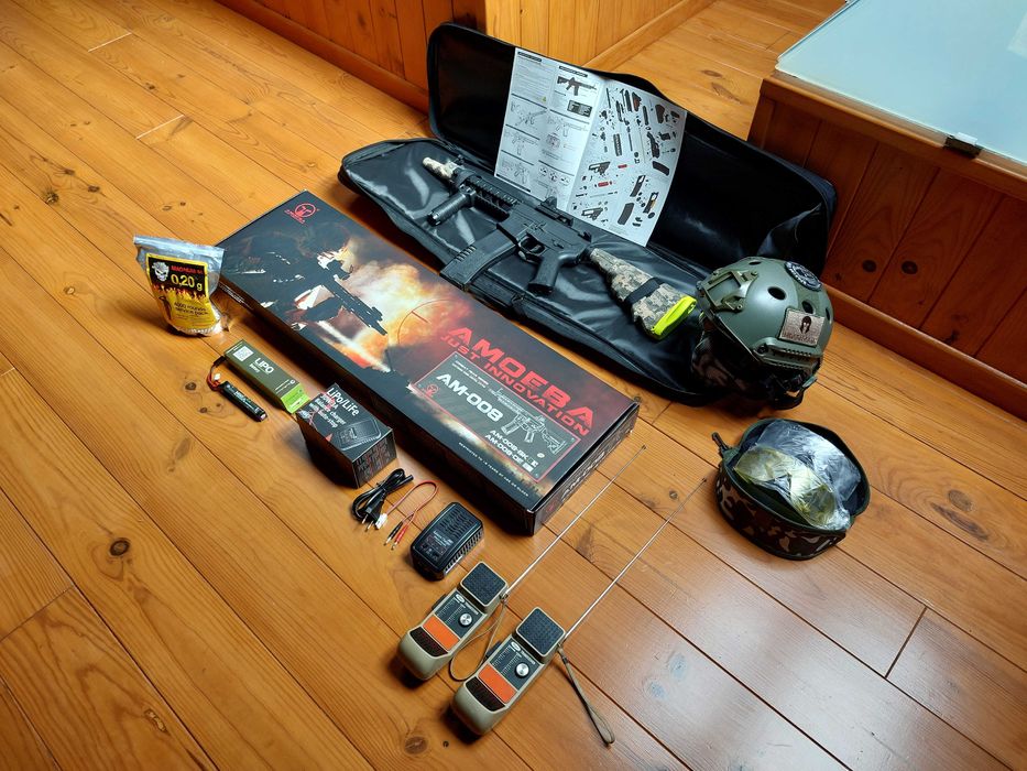 Vendo réplica de arma para Airsoft, com todos os acessórios.