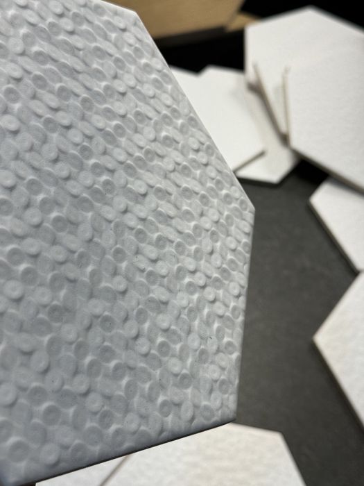 Płytki ścienne Heksagon 19,8 x 17,2 Białe Noisy Whisper White STR.