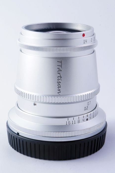 Об'єктив TTArtisan MF 17/1.4