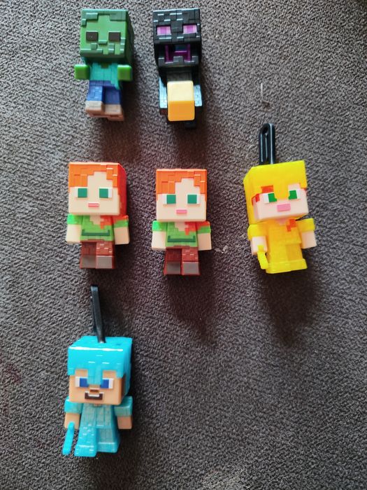 Troco personagens Kinder Minecraft