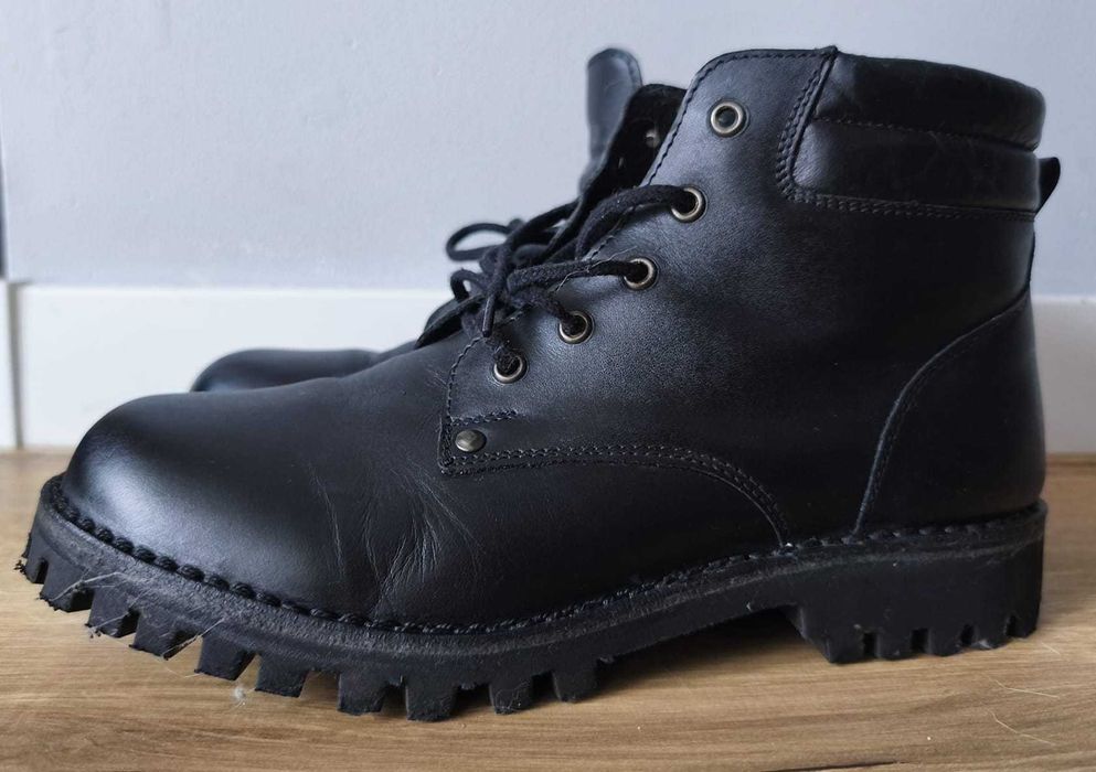 Buty traperki ze skóry rozm. 40