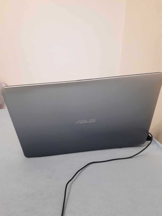 Laptop Asus VivoBook Max R541N
