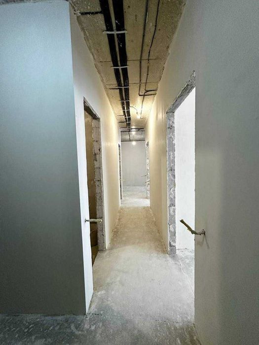 Продаж 2-кім квартири в заселеній новобудові