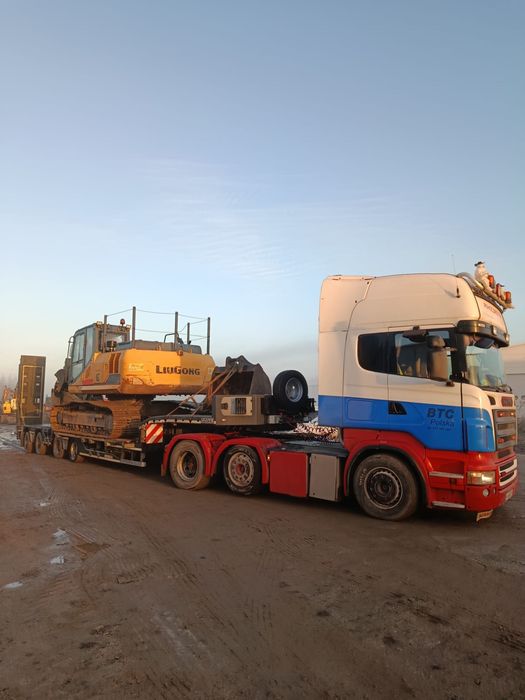 Wynajem NACZEPA Niskopodwoziowa laweta