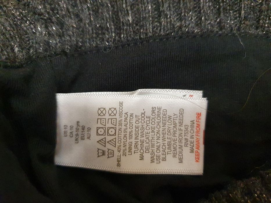 Sweter/tunika+czapka r.140/10 lat