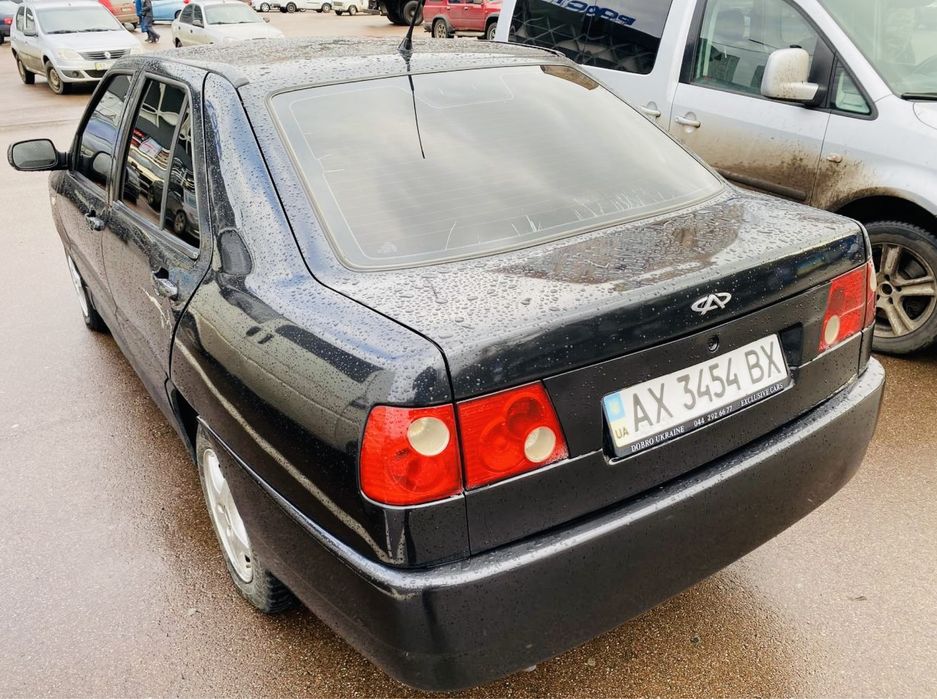 Машину Чери Амулет бензин в хорошем  состоянии