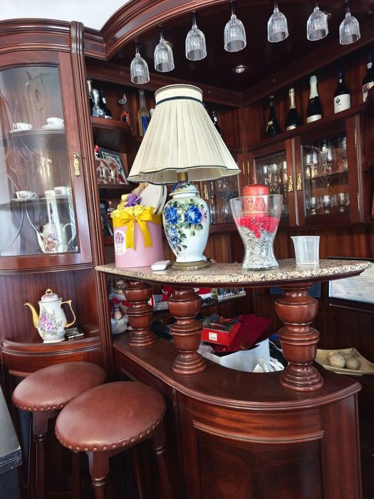 Bar antigo para sala