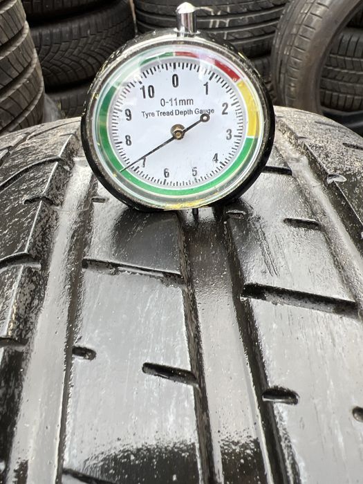 *Opona Pirelli 245/35/20 para