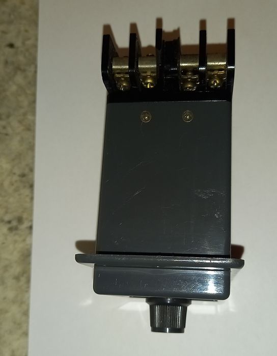 Regulator czasowy  STP-YMH-US Omron - made in japan + podstawka