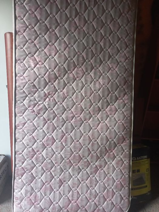 Cama de solteiro