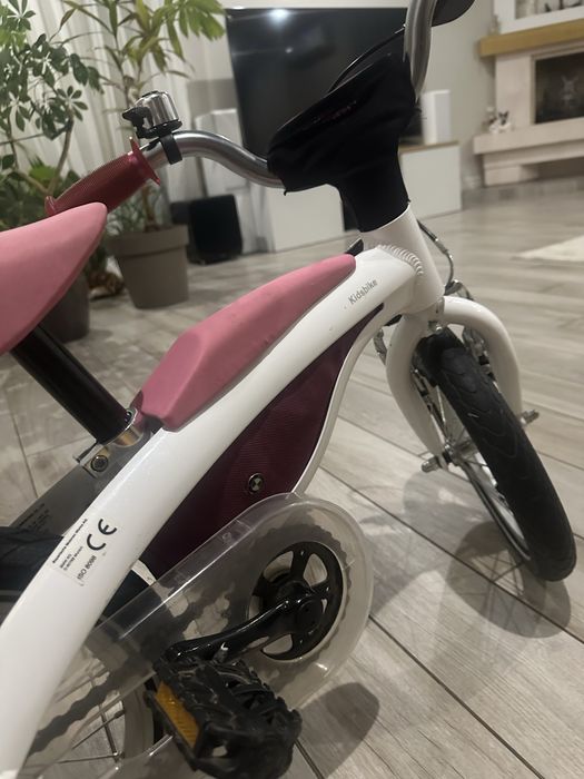 Продам велосипед / беговел BMW