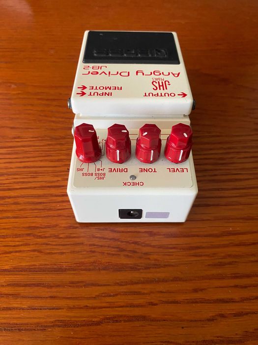 Boss JB-2 Angry Driver — Overdrive e distorção Boss / JHS