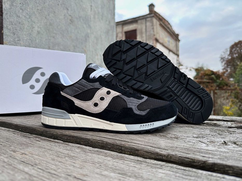 Мужские оригинальные кроссовки Saucony Shadow 5000 (4 цвета)бестселлер