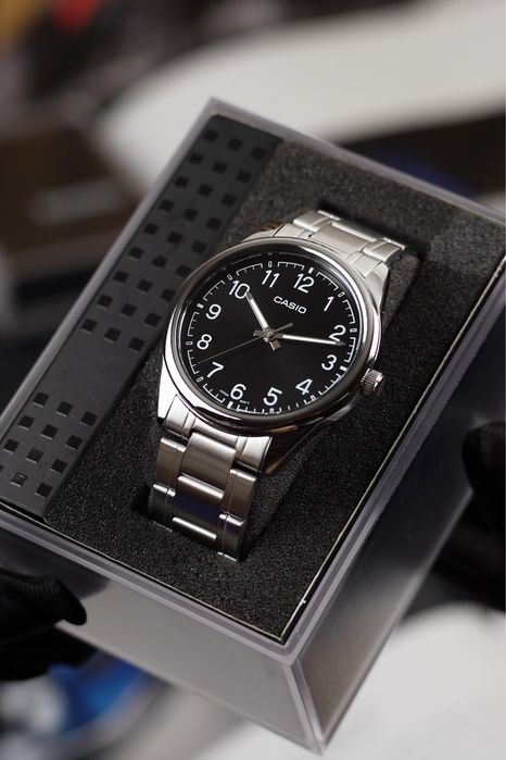 Чоловічий годинник Casio