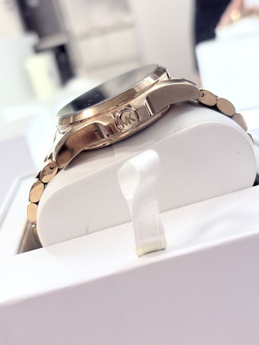 Watch Samrtwatch MKT5004 zloty zegarek Michael kors