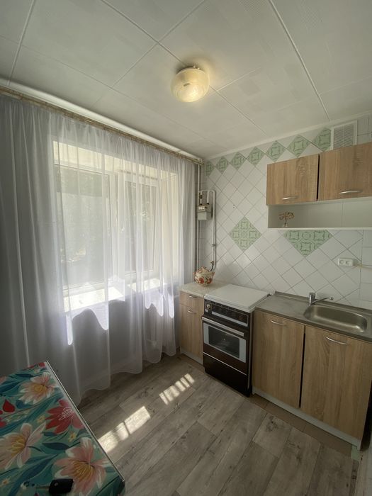 Продам 2к квартиру Кам‘янське вул Миру 23 2 поверх