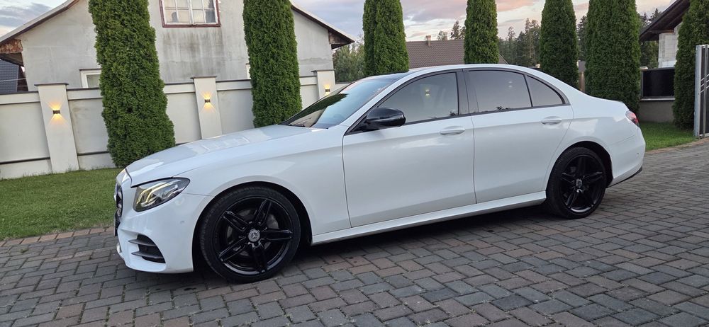 Mercedes  e22d w213 matricula inglesa