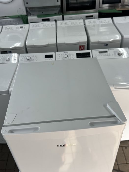 Kostka  Mini  lodówka Severin  Ks9827  biała