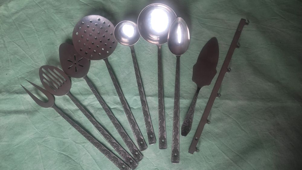 Zestaw narzędzi kuchennych z PRL