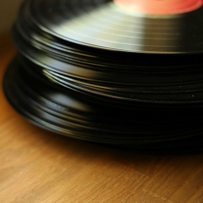 Vendo & Tenho Interesse por DISCOS DE VINIL & CD