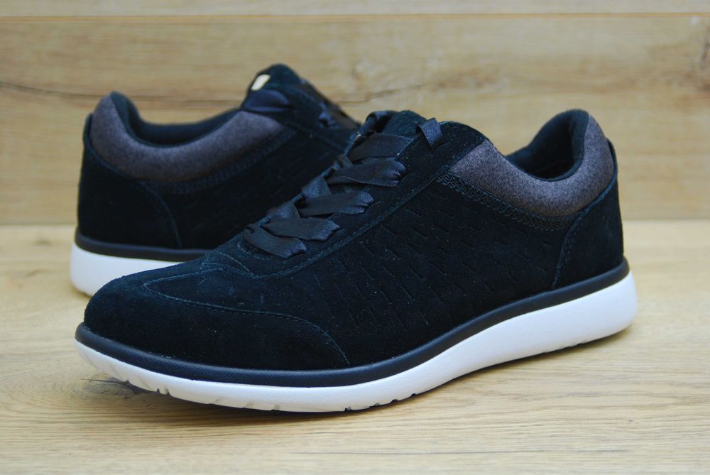 ugg victoria sneaker