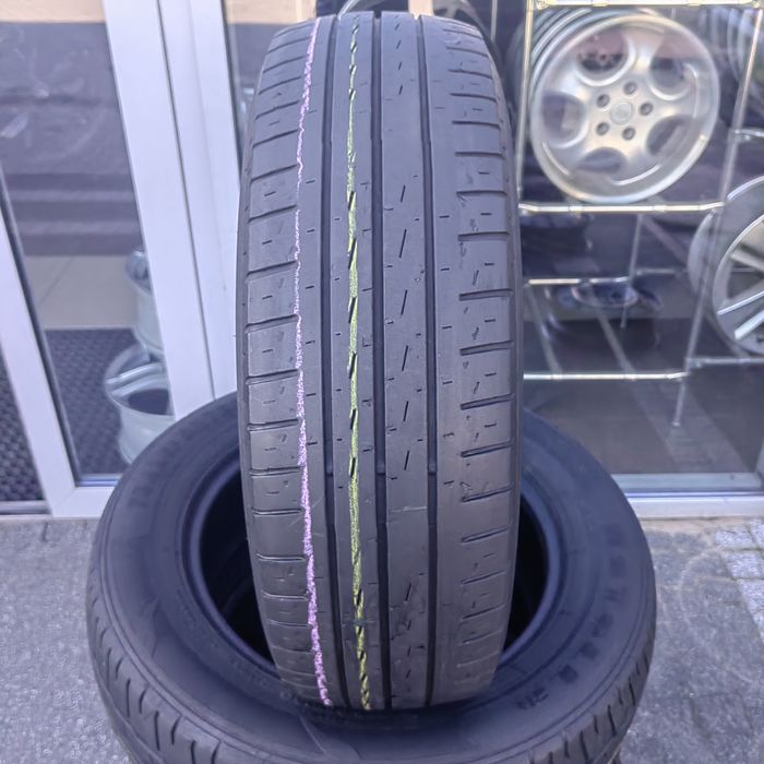 195/70R15C 104/102R Pirelli Carier pojedyncza opona letnia dostawcza