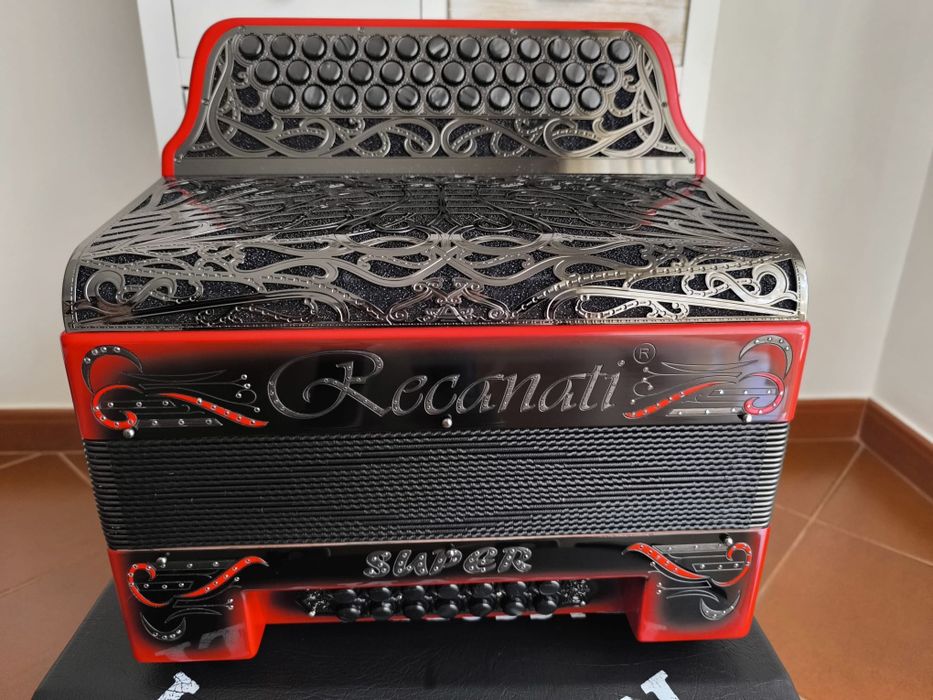 Concertinas Recanati super novas