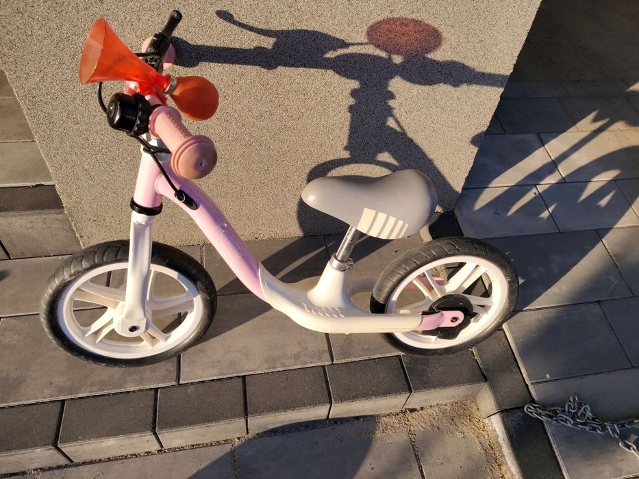 Rowerek biegowy różowy