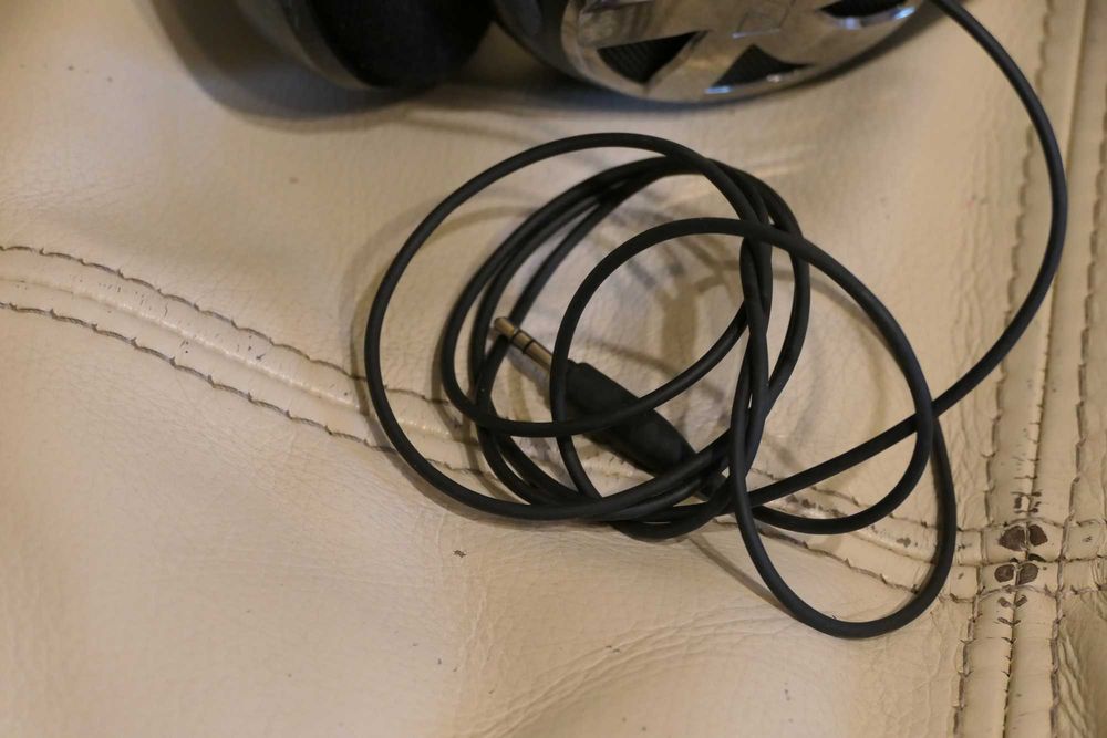 Słuchawki Sennheiser HD 438