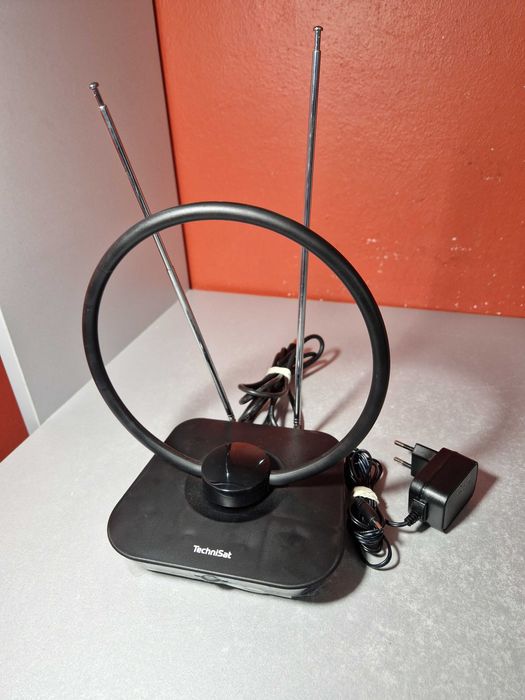 Antena wewnętrzna pokojowa DIGITENNE TT4