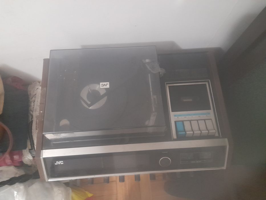 Radio de gira discos  antigos.