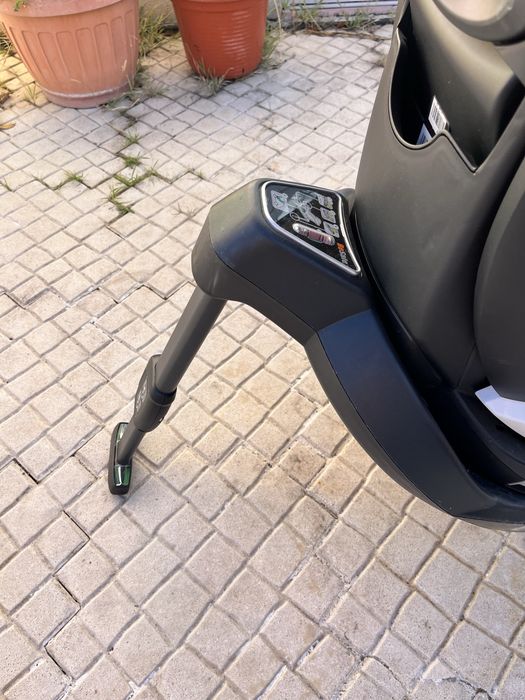 Cadeira auto BeSafe iZi Twist B i-Size giratória  Isofix