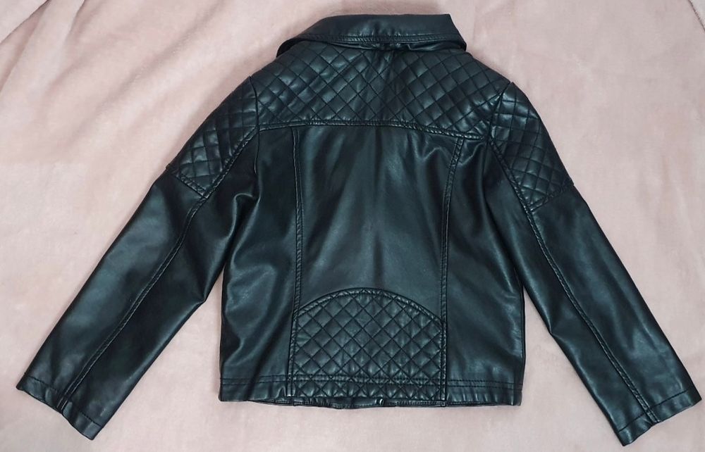 Kurtka Ramoneska dla dziewczynki 128 cm czarna z futerkiem odpi