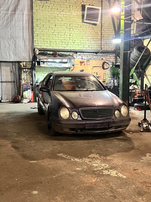 Мерседес Clk W 208