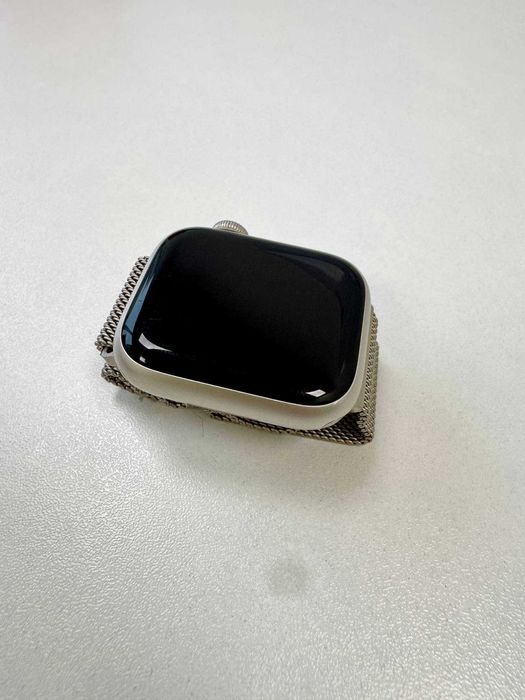 Apple Watch Series 8 (41 мм, GPS)