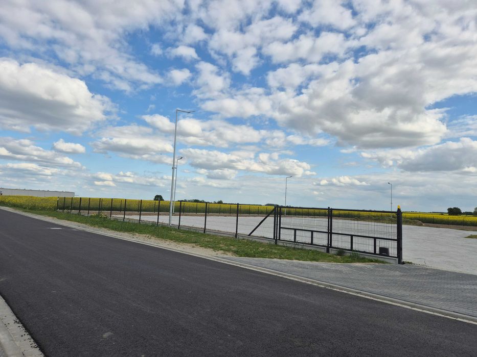 Wynajmę plac na parking TIR/maszyny budowlane/baza transportowa/inne