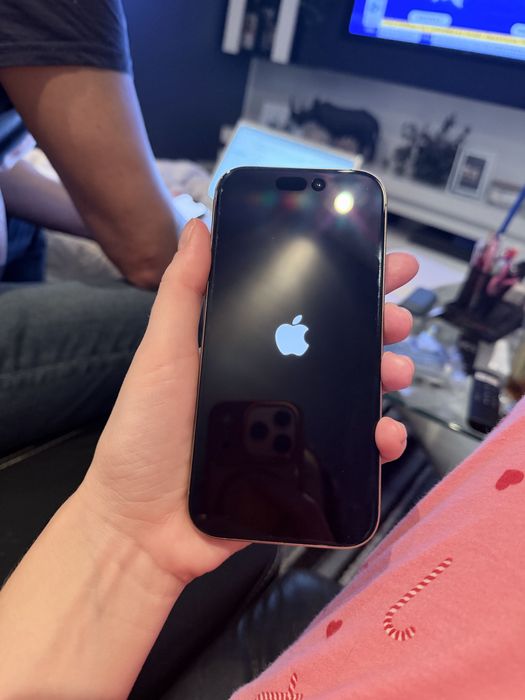 Iphon zloty 16 pro jak nowy