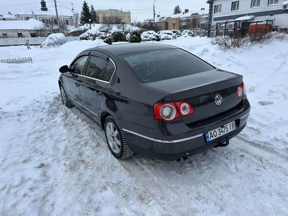 Пассат б6 седан.