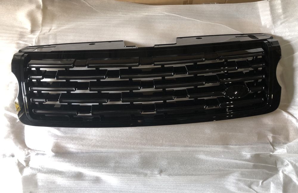 Решетка радиатора Land Rover Range Rover L405 Vogue black silver