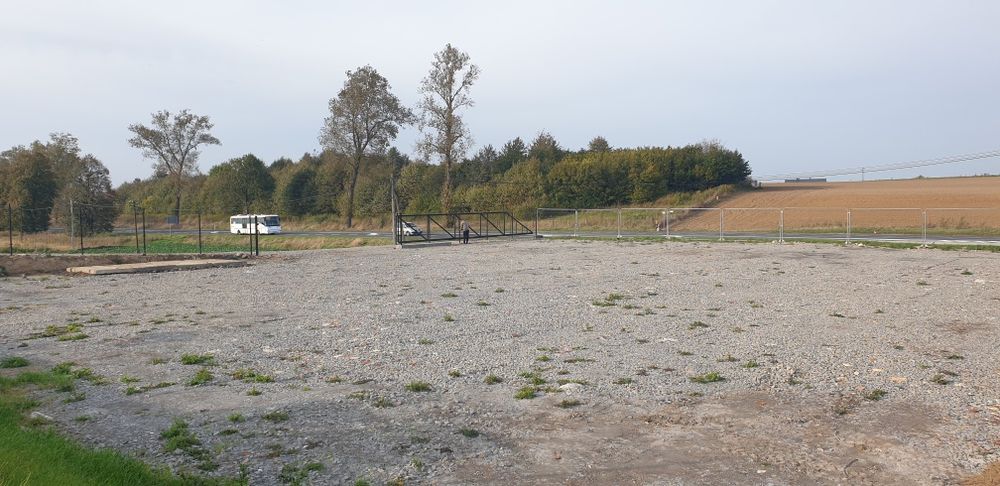 Plac działka komis działalność skład wynajem 1500 m2