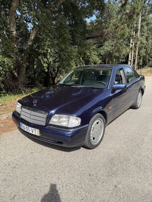 Mercedes-Benz C220