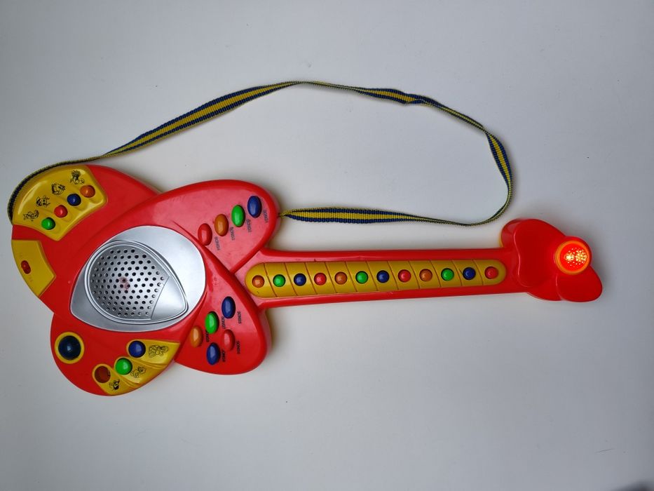 Gitara grająca zabawka